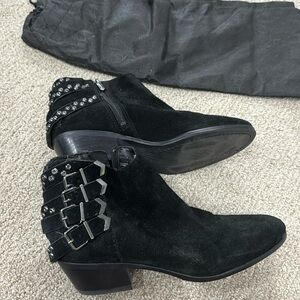 Beautiful black suede booties